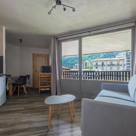 Superbe Avec Parking Gratuit En Centre Et Aux Pieds Des Pistes Apartamento